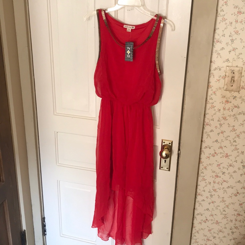 2/$12 Dresses! ❤️💃 NWT Maxi Dress Red & Gold Hi-Low Hem Sz M - Picture 5 of 11
